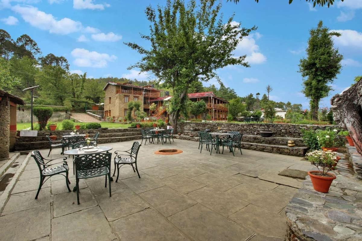 Vamoose Eco Lodge Chevron Kausani Eksteriør bilde
